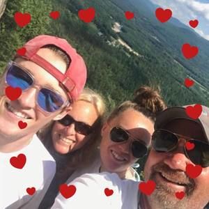 Meet your Posher, Kellie